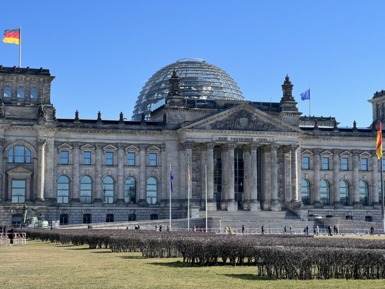 Bundestagswahl 2025: Welche Parteien stehen hinter dem Transrapid?